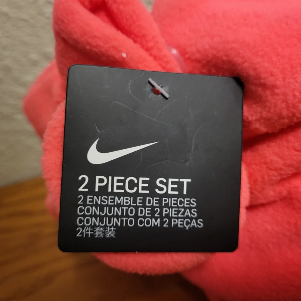 NWT Nike Infant Pink Fleece Hat and Mittens